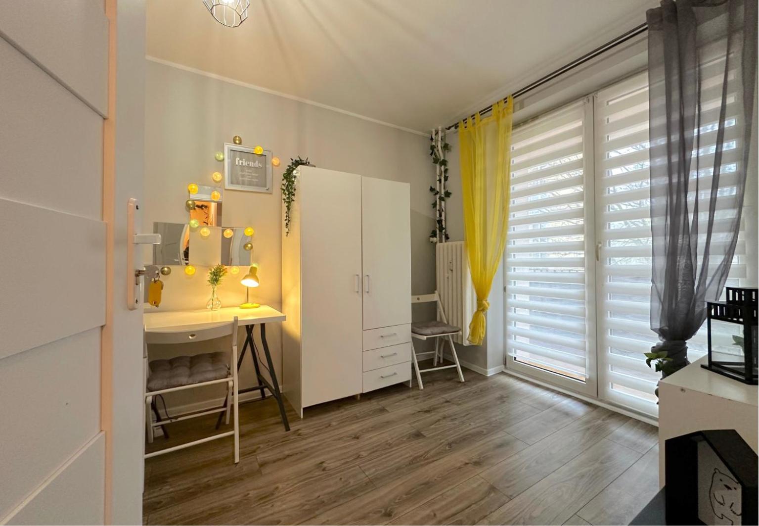Spacious Room - Peaceful Retreat, 2 Minutes To Gdansk Old Town Exterior foto